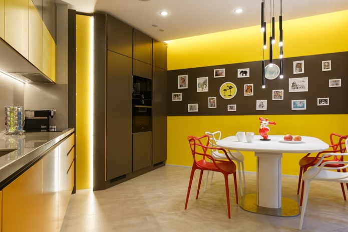 keukeninterieur in geelbruine tinten