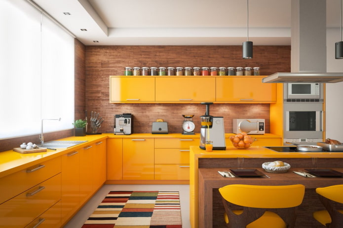 keukeninterieur in gele tinten