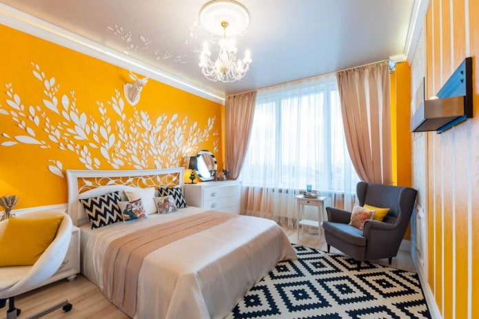 tinten geel in het interieur van de slaapkamer