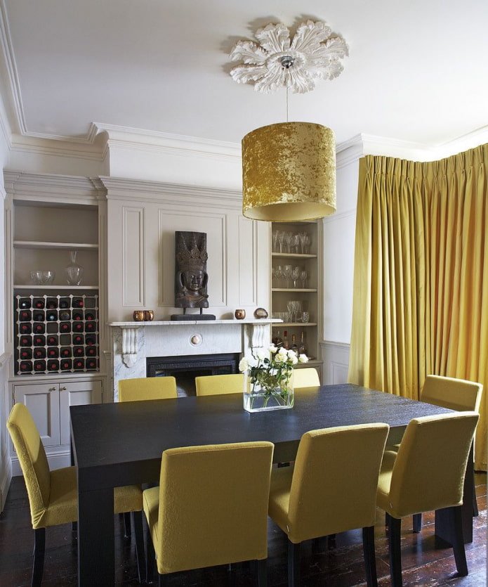 gouden lampenkap in de keuken