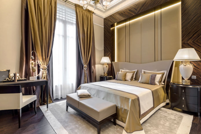 gouden gordijnen in de slaapkamer