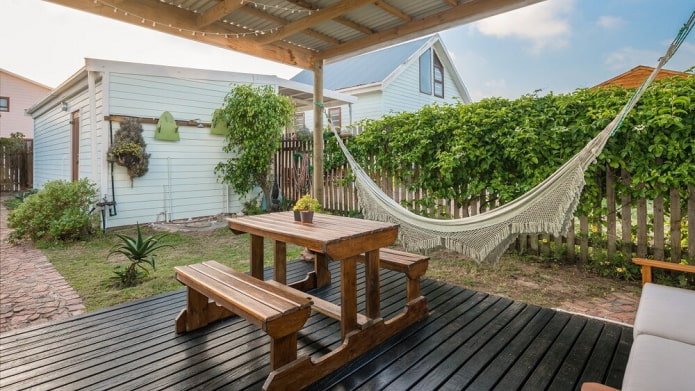loungehoek met hangmat